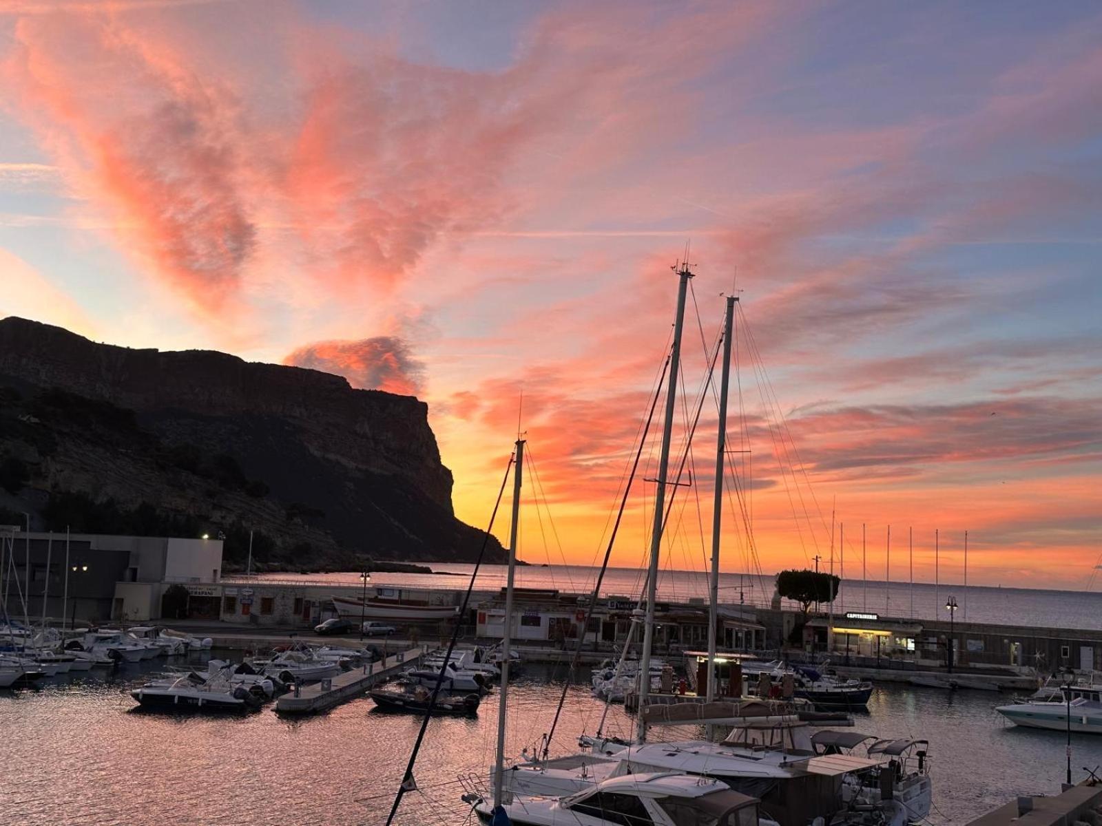 Cassis, Le Grand Bleu, Triplex Vue Mer, Port Plage 10Mn A Pieds エクステリア 写真